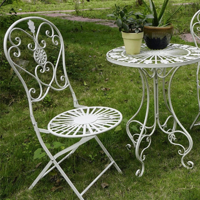 French Vintage Iron Table and  - огляд і ціна Outdoor Furniture For Cafe
