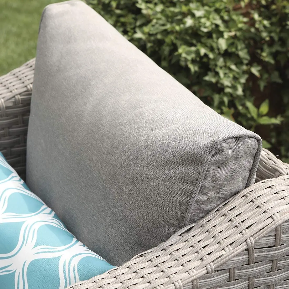 -Outdoor Furniture 5-Piece Wic - огляд і ціна Outdoor Furniture And Fire Pit